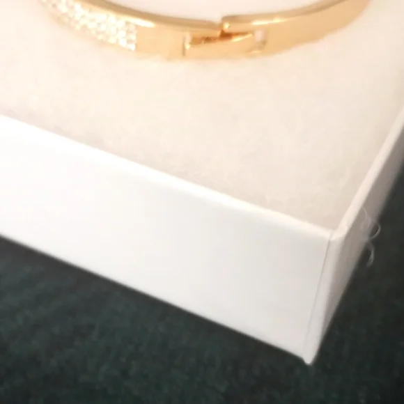 18K Gold Plated Crystal Belt Bangle Gold Swarovski Crystal Belt Bangle Bracelet - Picture 13 of 17